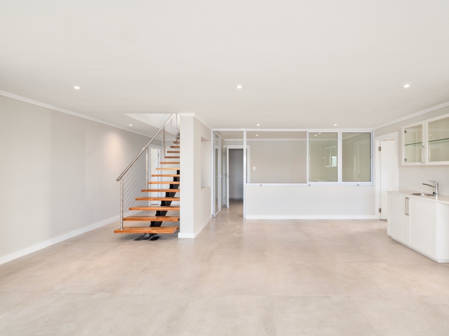 5 Bedroom Property for Sale in Paradise Western Cape